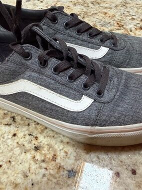Vans women’s Low-Top Canvas Sneakers - Gray with White Stripe